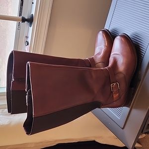 Clark's leather boots tall 7.5 WIDE
